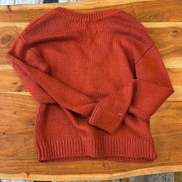 Victoria Pink Sweater - Picture 2 of 3